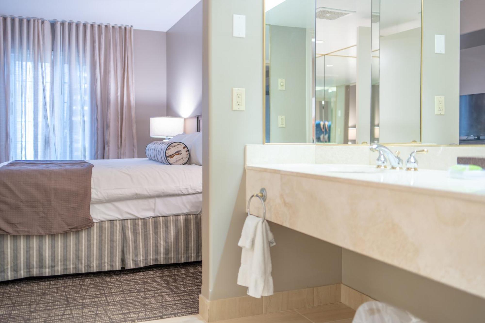 Horseshoe Valley Suites - The Azure Shanty Bay Eksteriør billede